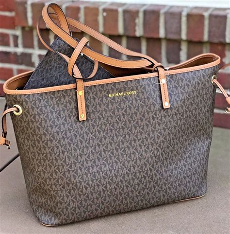 michael kors jet set travel large carryall tote|michael kors jet set duffle.